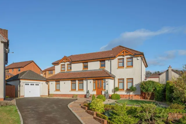 Glen Sannox Loan, Craigmarloch, G68 0DG, photo 1