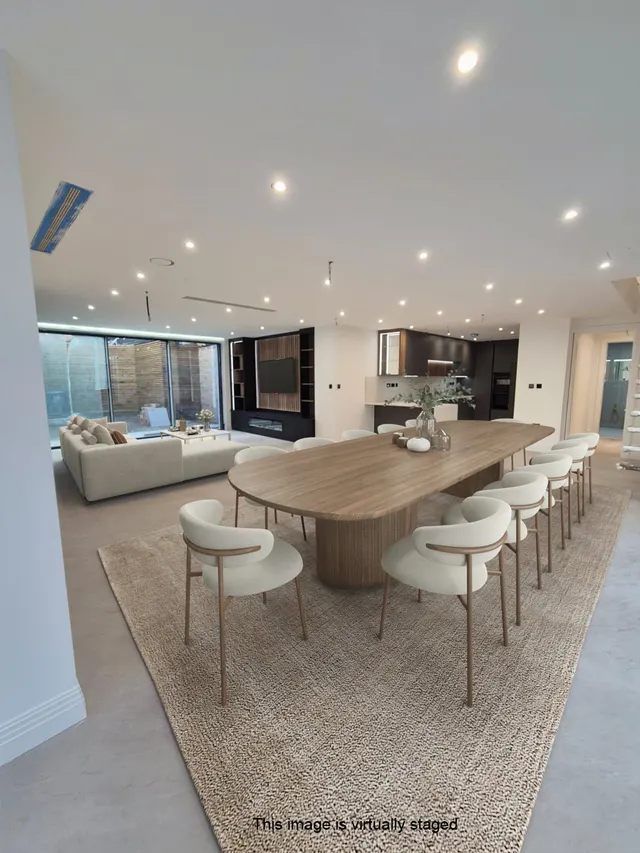 Ravenscourt Road, London, W6, photo 1