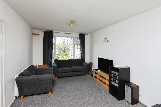 Photo 2 — Meadow View Road, Sheffield, S8