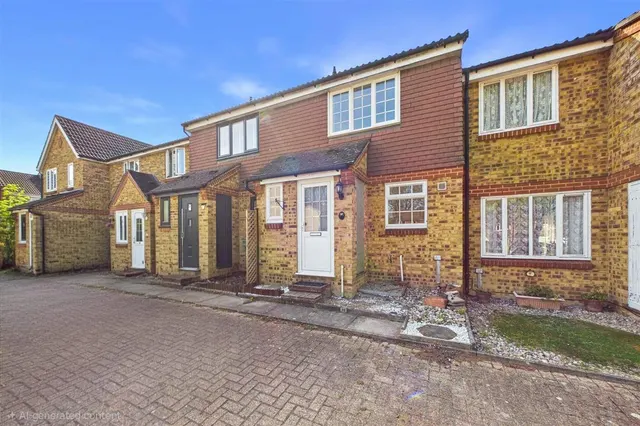 Little Copse Chase, Chineham, RG24, photo 1