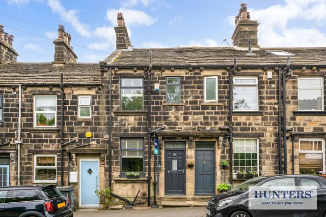 Town Street, Rawdon, LS19, photo 1