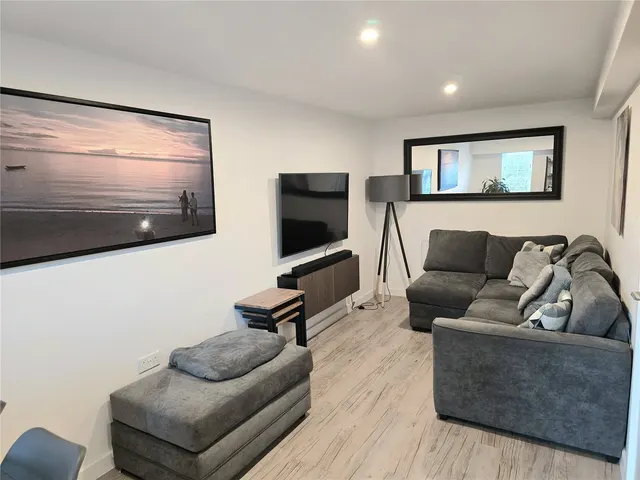 St. Marys Row, Birmingham, B13, photo 2