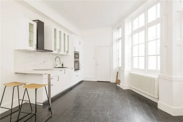 Ingate Place, Battersea, London, SW8, photo 1