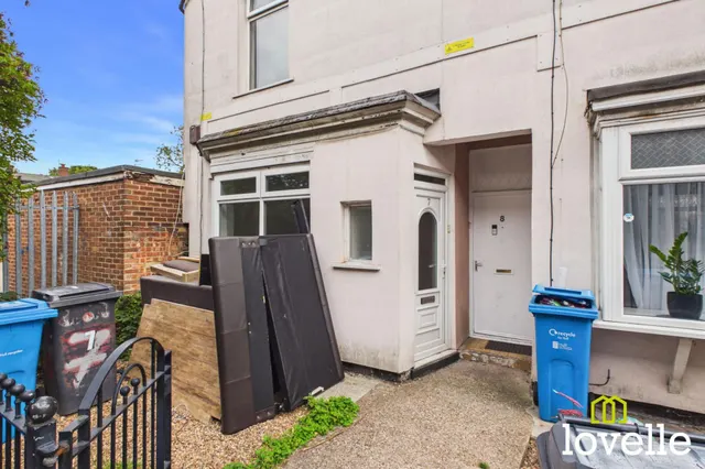 Albemarle Street, Hull, HU3, photo 1