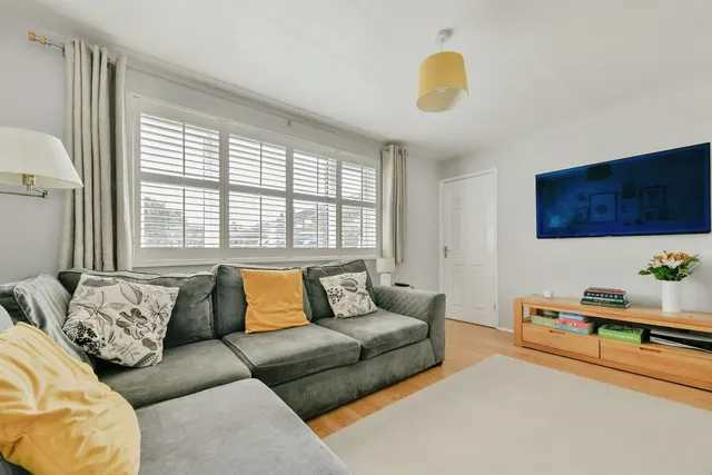 Four Acres, Old Town, SG1, photo 2