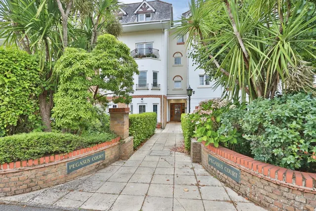 Lansdowne Road, Bournemouth, BH1, photo 1