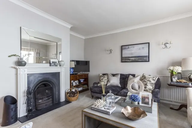 East Street, Alresford, SO24, photo 3