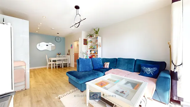 Academy Way, Loughton, IG10, photo 3