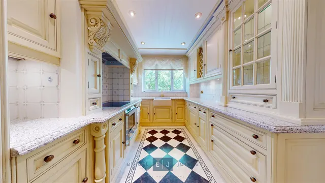 St. Johns Road, Loughton, IG10, photo 2