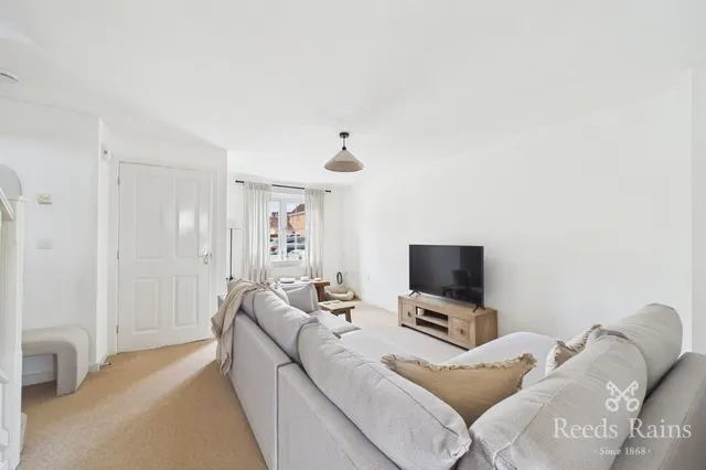 Photo 2 — Askew Way, Chesterfield, Derbyshire, S40
