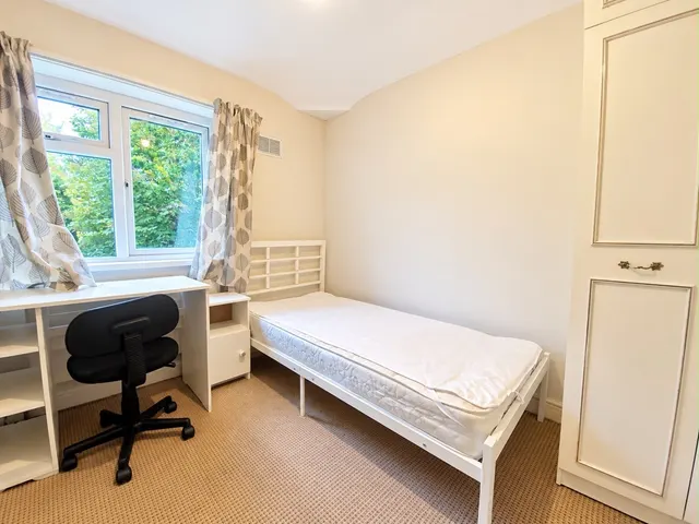 Poole Crescent, Harbourne, B17, photo 3