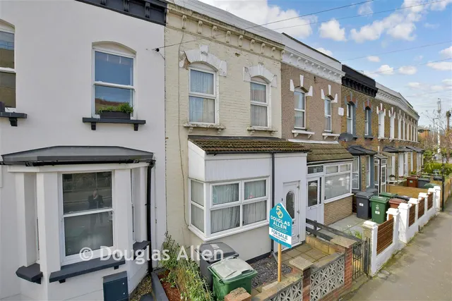 Shernhall Street, Walthamstow, E17, photo 1