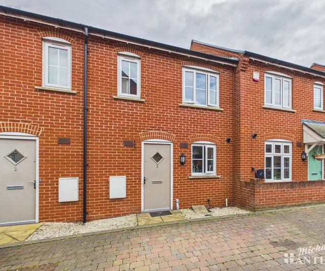 Beeston Lane, Aylesbury, HP19 9DR, photo 1
