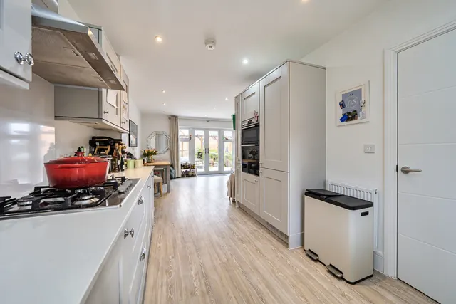 Khosla Road, Winchester, SO22, photo 3