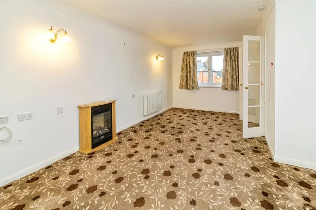Photo 2 — Hamilton Court, Lammas Walk, Leighton Buzzard, Bedfordshire, LU7