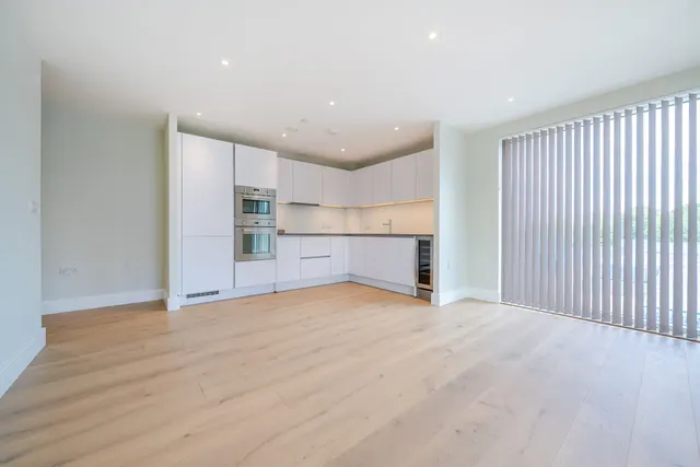 Photo 3 — Northway House, 4 Acton Walk, Whetstone, London, Greater London, N20 9BL