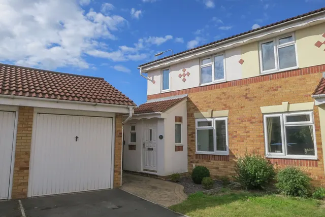 Stevens Walk, Bradley Stoke, BS32, photo 1