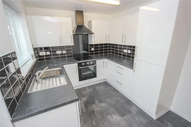 Stevens Walk, Bradley Stoke, BS32, photo 3