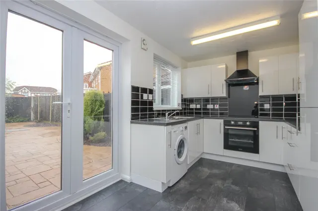 Stevens Walk, Bradley Stoke, BS32, photo 2
