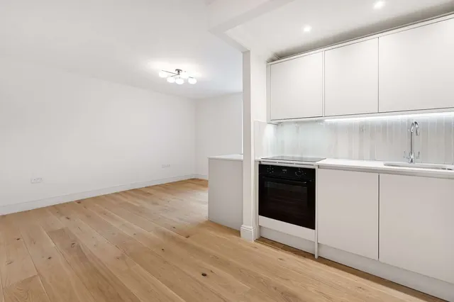 Strathmore Gardens, London, W8 4RZ, photo 1