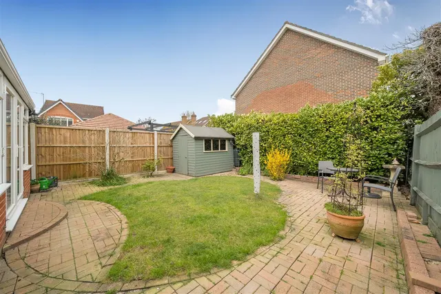 Photo 2 — Branewick Close, Titchfield Common