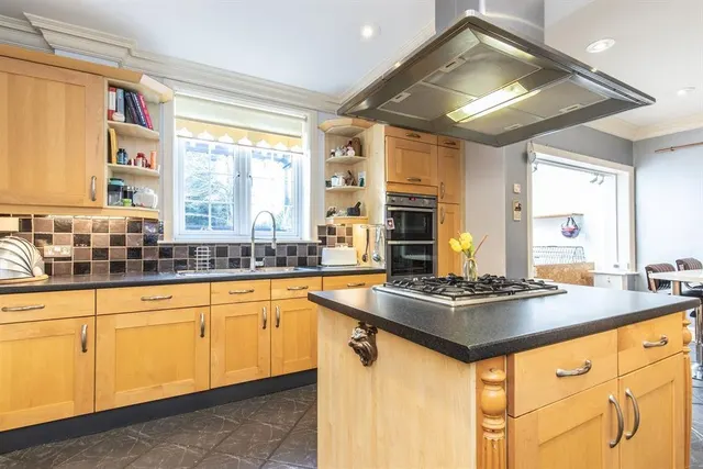 Arundel Road, Worthing, BN13, photo 3
