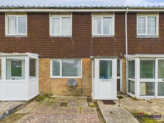 Barming Close, Eastbourne, BN23, photo 1