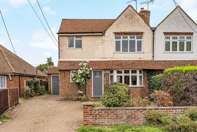 Manor Road, Ash, GU12, photo 1