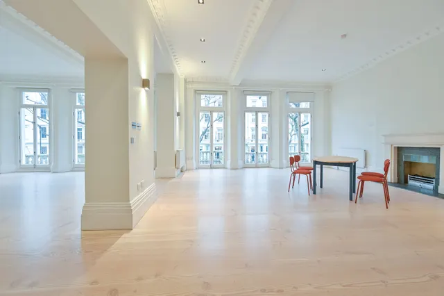 6 Queens Court, 73-74 Queens Gate, London, photo 1