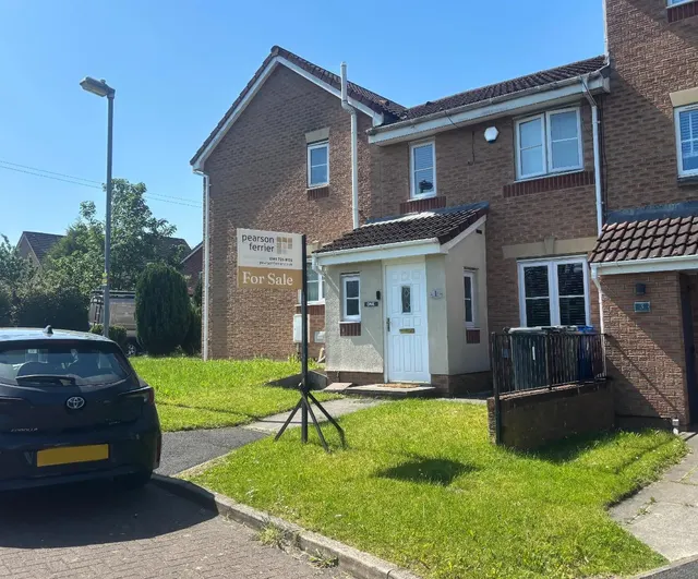 Photo 3 — Merebrook Close, Radcliffe, Manchester, M26 1UF