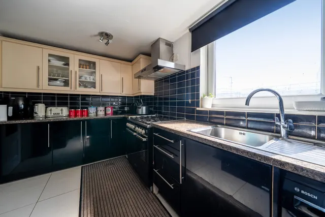 Bevill Allen Close, London, SW17, photo 2