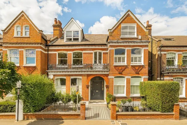 Elmbourne Road, SW17, photo 1