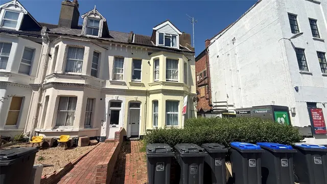 Rowlands Road, Worthing, BN11, photo 1