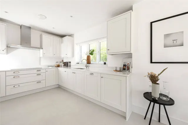 Brogan Place, Dinton, HP17, photo 3