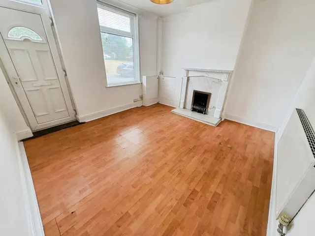 Occupation Road, Nottingham, NG15, photo 2