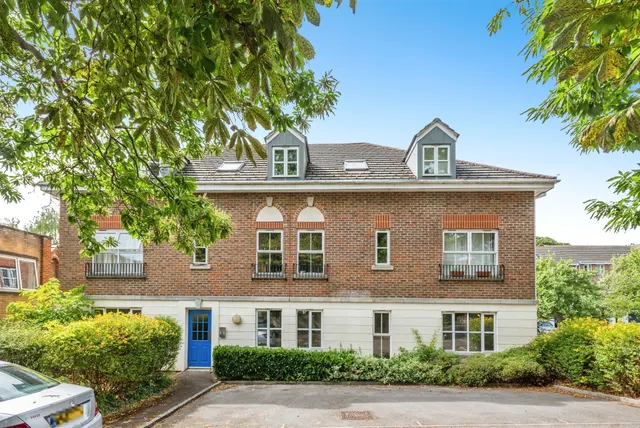 Don Bosco Close, Oxford, photo 1