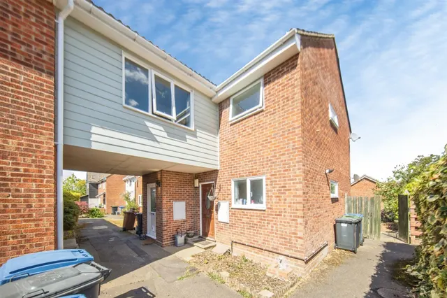 Howe Way, Acton, Sudbury, photo 1