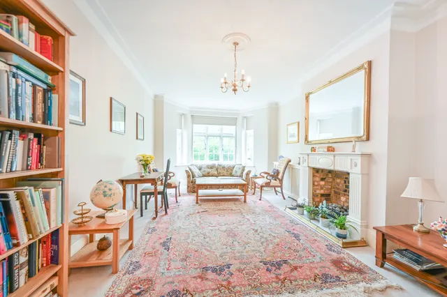 37 Clifton Court, Northwick Terrace, London, photo 1