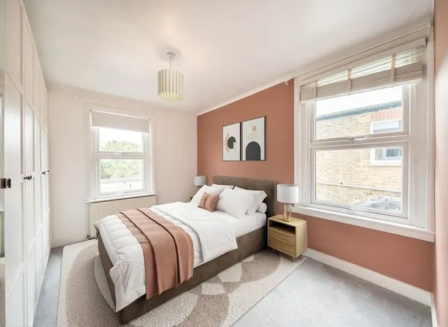 Photo 3 — Tolworth Park Road, Surbiton, KT6