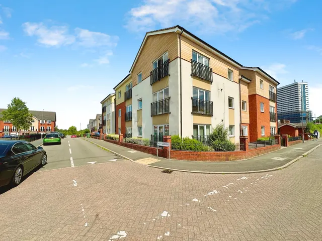 Jeremiah Road, Wolverhampton, WV10, photo 1