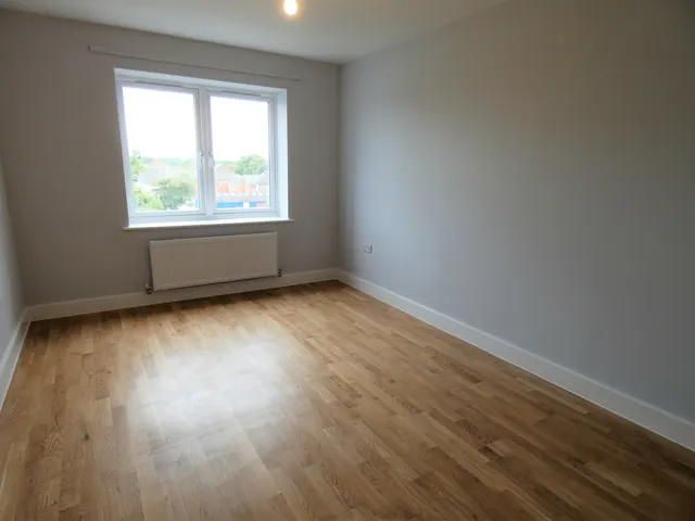 Camp Road, Farnborough, GU14, photo 3