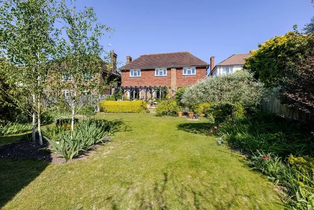Ewhurst Avenue, Sanderstead, photo 3
