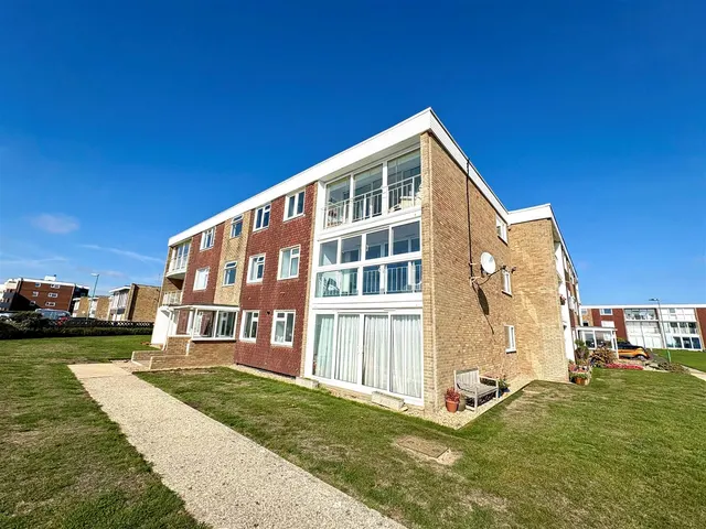 Rackham Road, Littlehampton, photo 3