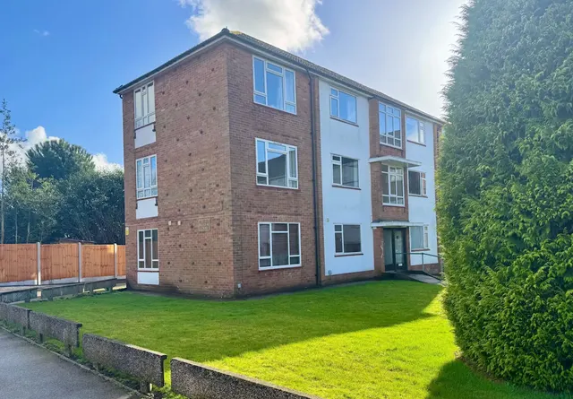 Balfour Court, Lichfield Road, Four Oaks, B74 4DB, photo 1