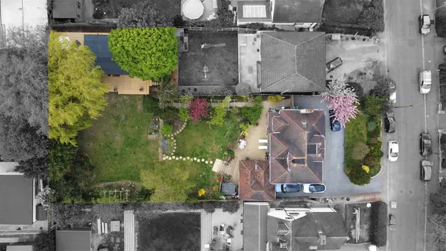 Photo 2 — Spring Grove, Loughton