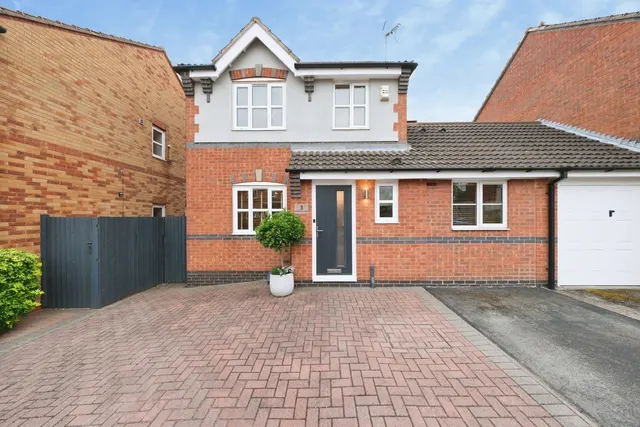 Ashworth Drive, Mansfield Woodhouse, Mansfield, Nottinghamshire, NG19, photo 1