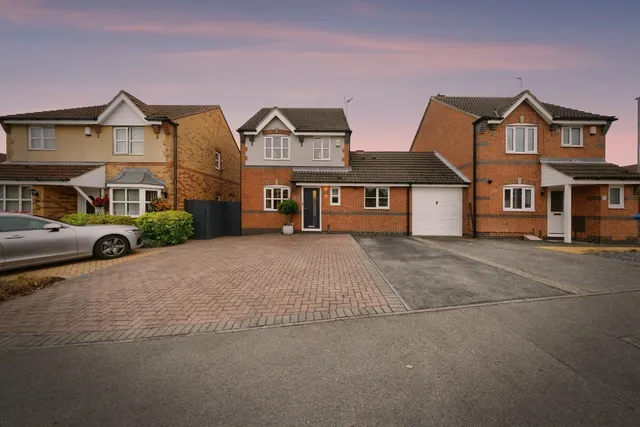 Ashworth Drive, Mansfield Woodhouse, NG19, photo 1