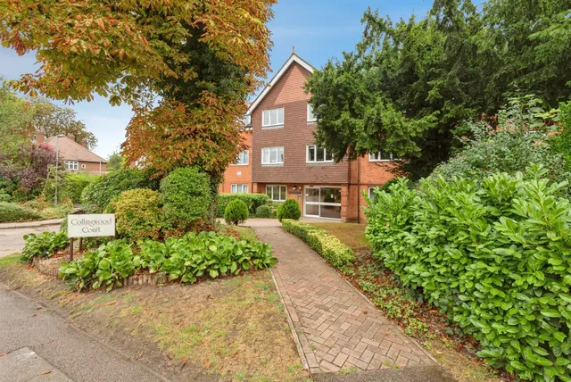 Collingwood Court, Royston, photo 1