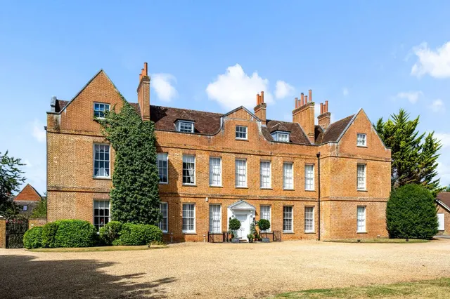 Henley Park, Cobbett Hill Road, Normandy, Guildford, GU3 2BZ, photo 1