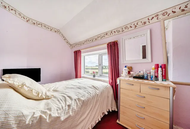 Photo 3 — Westmoreland Terrace, Gloucestershire, Old Sodbury, BS37 6RN